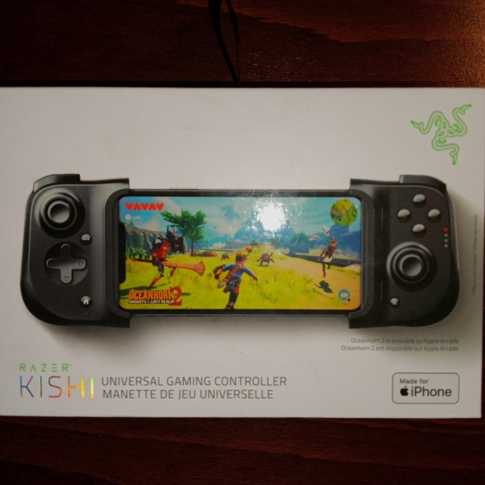 Universal game controller for iphone only, by RAZER